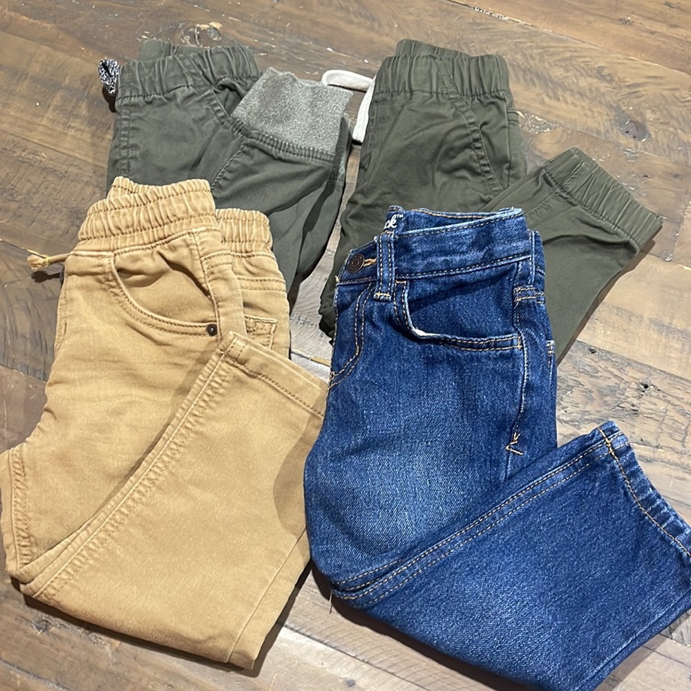 4 Cat and Jack Toddler Boy Jeans 2T